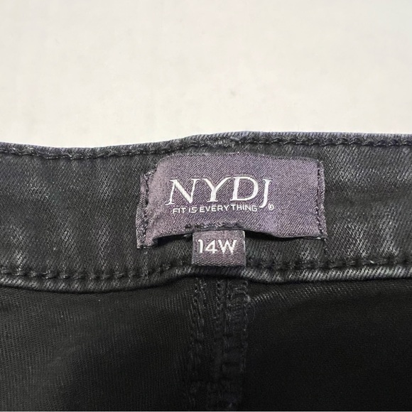 NYDJ black jeans- Sheri Slim fit (1014) - Picture 2 of 5